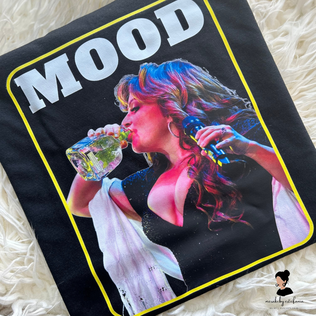 MOOD Crewneck Sweater & T-shirts