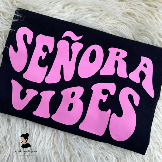 Señora Vibes Crewneck Sweater & T-shirts